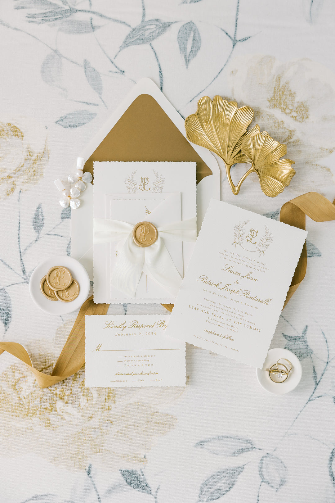 Ledgewood-Fine-Stationery-Luxury-Wedding-Invitations-Gold-Foil