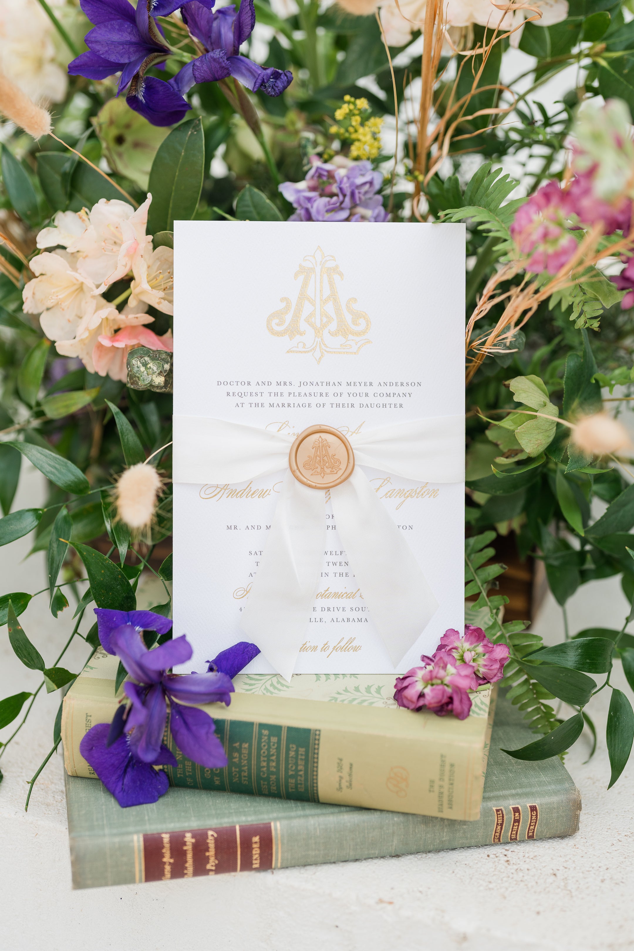 Gold-Foil-Wedding-Invitations
